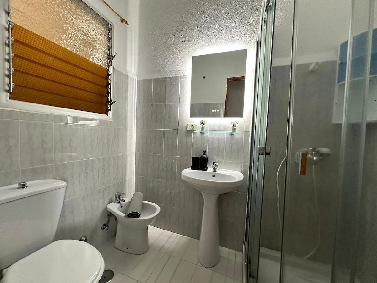 Santa Cruz Apartment